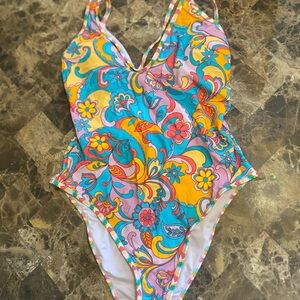 Cupshe Multicolor Floral Swirl One-Piece Swimsuit multi color NWT size medium